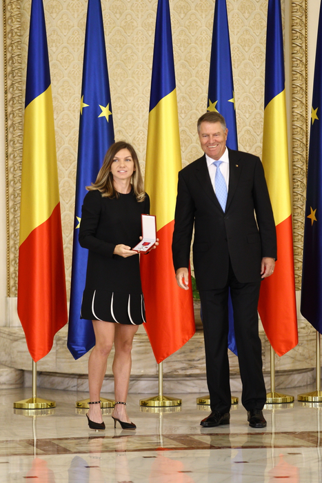 Simona Halep și-a „oficializat” relația cu Toni Iuruc în fața președintelui Klaus Iohannis! Primele imagini publice cu fericitul cuplu, la Palatul Cotroceni