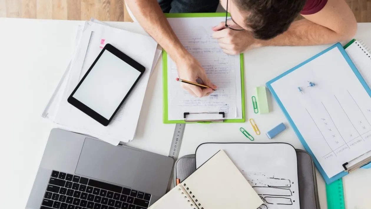 Programul vacanțelor elevilor și studenților în 2020. Calendarul complet