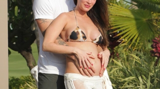 Superba Megan Fox a nascut un baietel! Citeste primele declaratii ale actritei dupa sarcina!