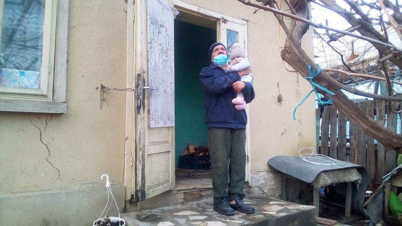 Apel umanitar. Un bărbat nevăzător din Iași are nevoie mare de ajutor. Cazul care a emoționat țara: „Nea' Mihai nu strigă după ajutor, nea Mihai nu întinde mâna”