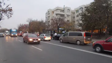 Condamnarea nu i-a scazut popularitatea lui Gica Popescu! A fost oprit in trafic pentru a da un autograf!