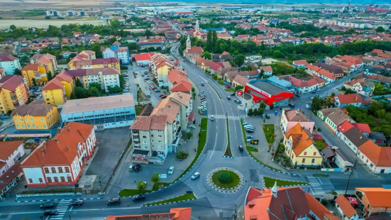 Orașul mic din România în care toți tinerii vor să se mute. Își găsesc rapid locuri de muncă bine plătite