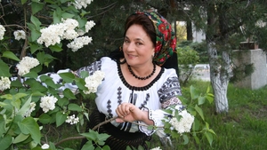 Laura Lavric și-a iertat sora, dar nu vrea să mai audă de ea: ”Mi-a terfelit munca de 50 şi ceva de ani”