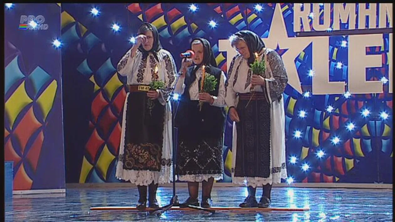 Moment sobru la Românii au talent! Trei bocitoare l-au jelit pe Mihai Petre cu lumânările în mână. Vezi cum a reacţionat el
