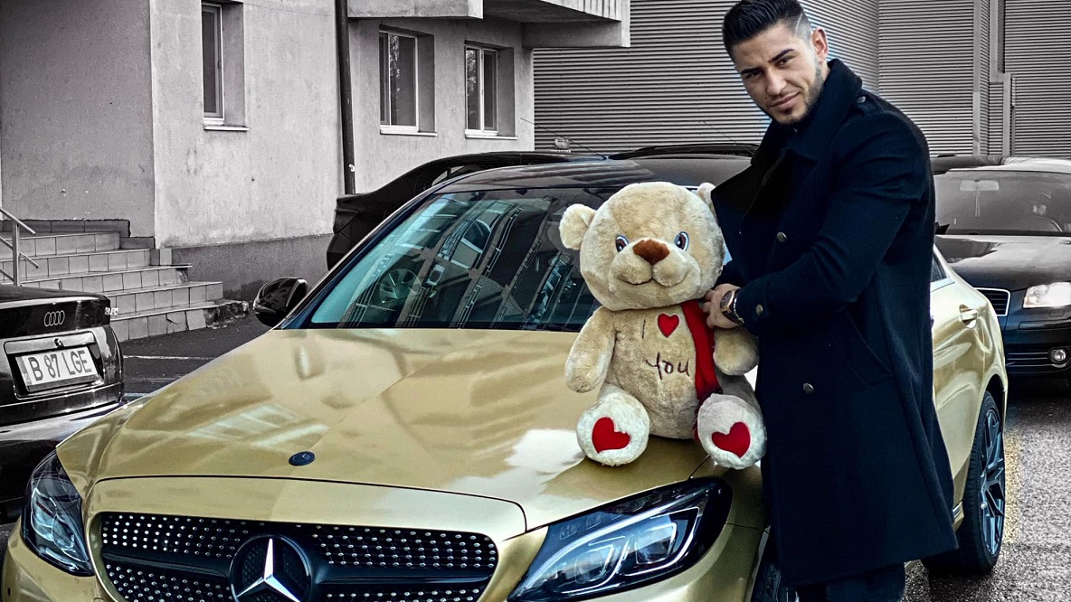 Bogdan Mocanu a decis să nu își mai ascundă iubita! Cum s-a fotografiat alături de bruneta sexy și mesajul publicat