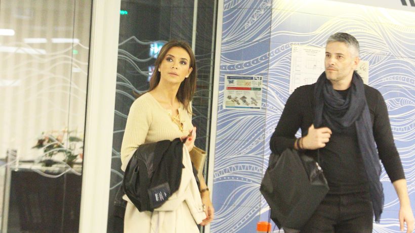 EXCLUSIVITATE. ”Fata de la Meteo” a intrat într-o încurcătură amoroasă de zile mari. Donjuanul care a ”combinat-o” pe vedeta PROTV e logodit cu o sexy-bugetară de la Parlament!