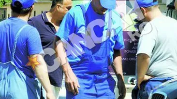 Pana s-ajunga la SPA, Adrian Enache s-a luptat cu o admiratoare lipicioasa