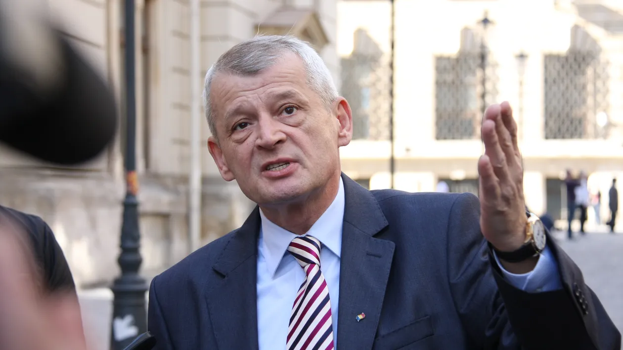Isarescu, Oprescu si Ponta, in topul preferintelor romanilor. Vezi aici rezultatele ultimului sondaj