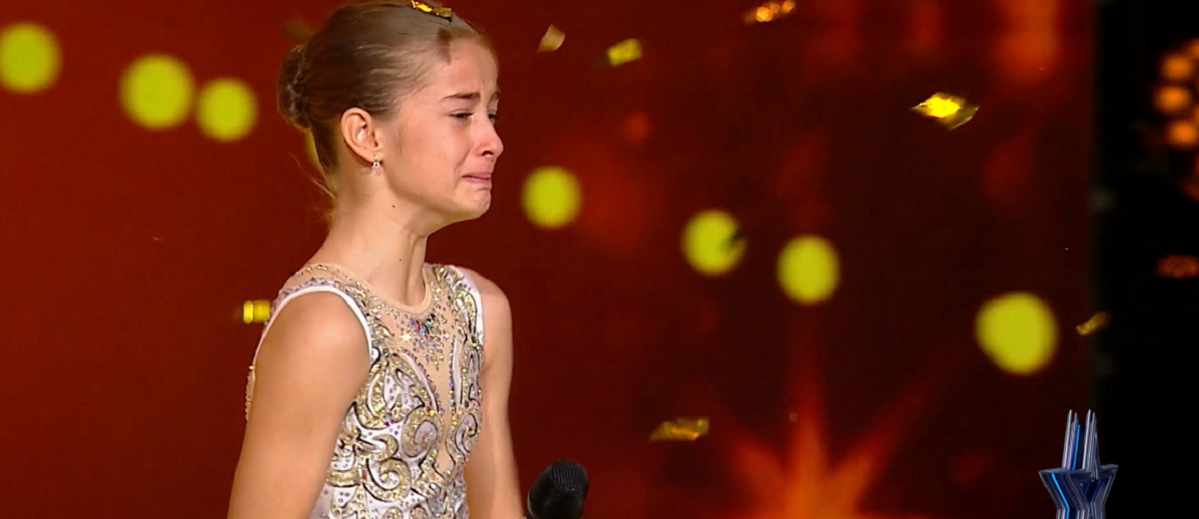 Ea este viitoarea Nadia Comăneci! Cine este Gabriela Dincă, micuța gimnastă care a primit Golden Buzz la Românii au talent