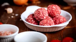 Ce trebuie să faci cu perișoarele înainte să le adaugi în ciorbă. Trucul care le face mai pufoase