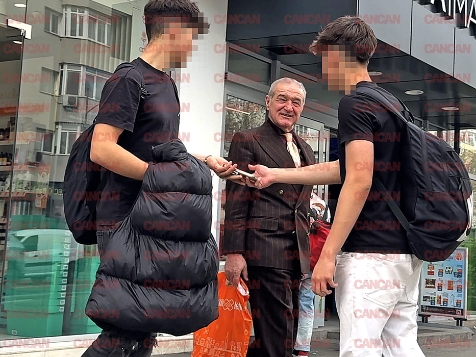 Gigi Becali, oprit de fani