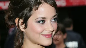 Marion Cotillard, cea mai elegantă celebritate a anului 2013! Actriţa le-a întrecut pe Kate Moss şi Victoria Beckham