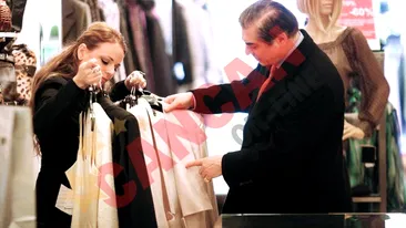 A ravasit magazinul ca sa-i ia cadou