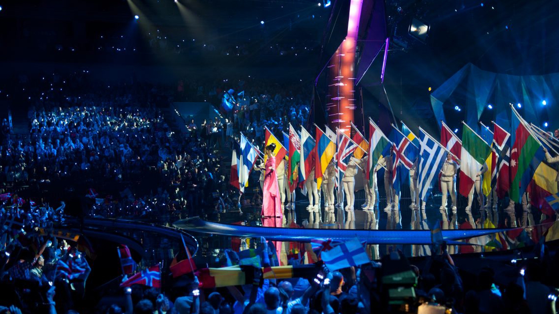 S-a decis cine va reprezenta Romania la Eurovision! Afla cine merge la Viena!