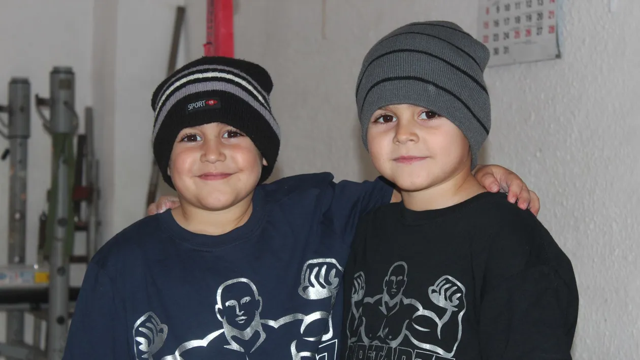 Vor sa-l faca star de cinema pe “micul Hercule”! Tatal culturistului a primit insa oferte sa-si faca baieti halterofili!