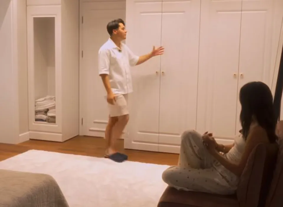 Cum arată apartamentul de lux în care locuiește Selly. Smaranda e cea care l-a amenajat: „Mi-am dorit un loc cozy, primitor”