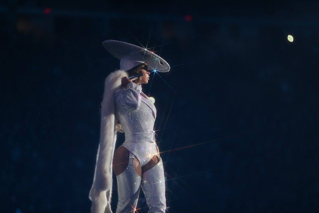Beyonce și Kelly Rowland au fost hărțuite sexual de artiști consacrați. Dezvăluiri halucinante