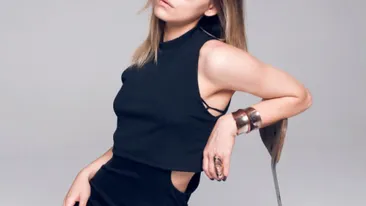 Acest fost fotomodel de 24 de ani a isterizat Internetul, după ce-a primit funcţia de ministru adjunct de Interne