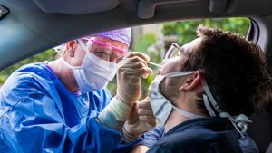 Coronavirus România, 19 mai 2021. Puțin peste 700 de cazuri noi SARS–CoV–2 înregistrate, în ultimele 24 de ore