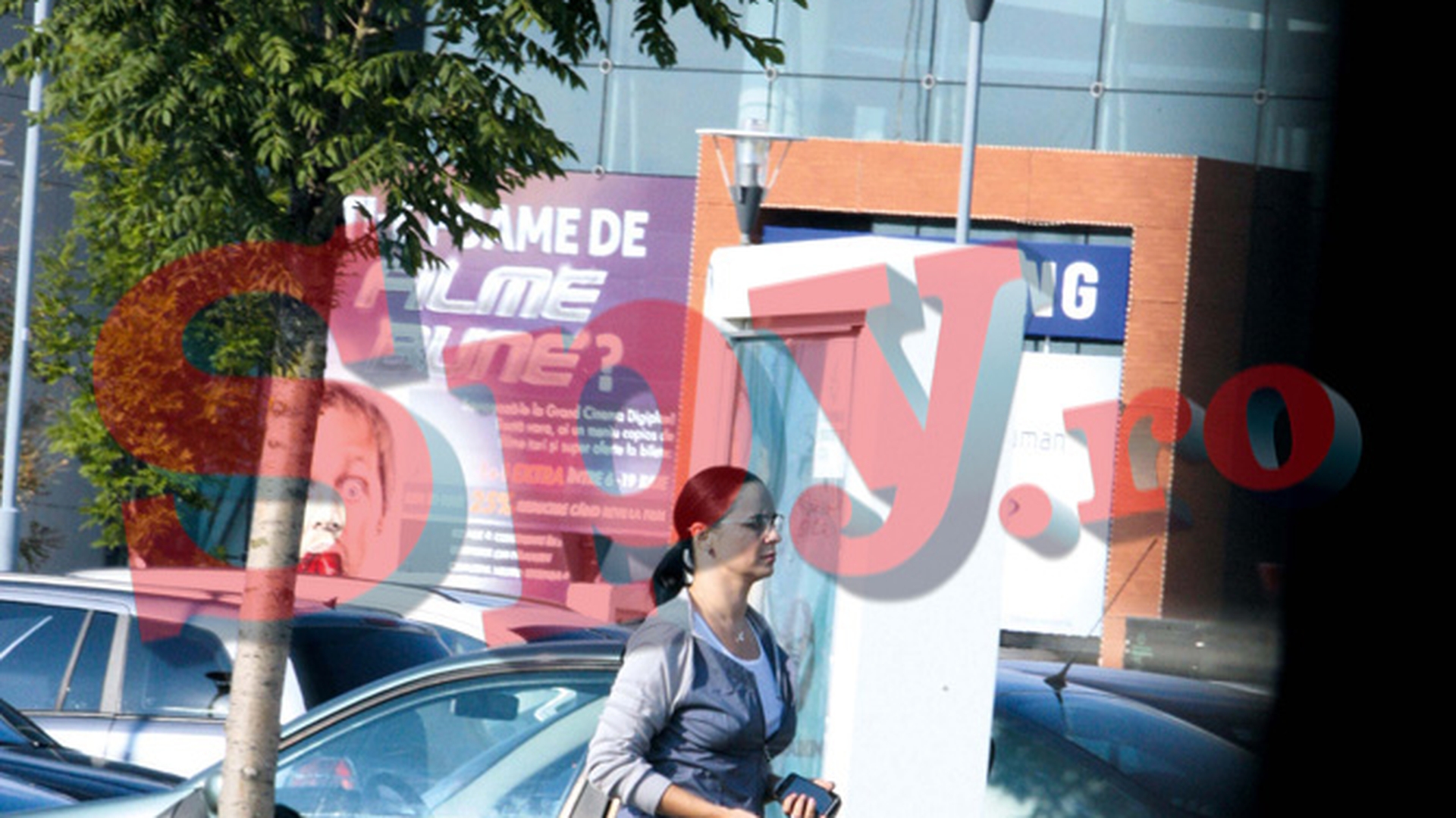 Andreea Marin nu mai pune pret pe eleganta! A mers la mall imbracata in pantaloni de fas