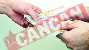Politistii au dat rest la "spaga"