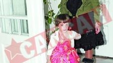 Adriana Iliescu isi duce fetita la impartasanie