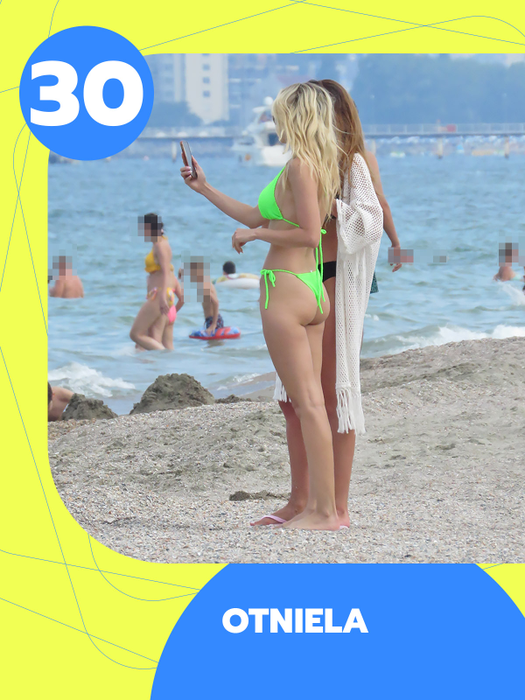 Bianca Drăgușanu, Adelina Pestrițu și Lora și-au făcut zeci de selfie-uri. Intră în acțiune Top 30 dive care au găsit unghiul perfect