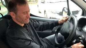 Vă mai amintiţi de Vulpiţa şi Viorel Stegaru, de la Blăgeşti? Au dat lovitura vieţii, după ce au apărut la Acces Direct. Ce maşină conduce acum Viorel