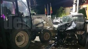 Accident teribil la Brăila. Un băiat de 21 de ani a murit după ce mașina condusă de prietenul lui a intrat într-un  buldoescavator parcat pe marginea șoselei
