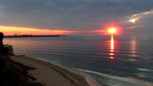 S-a intamplat de 1 Mai! Aparitie complet NEASTEPTATA pe plaja din Vama Veche! Toti turistii au ramas MASCA