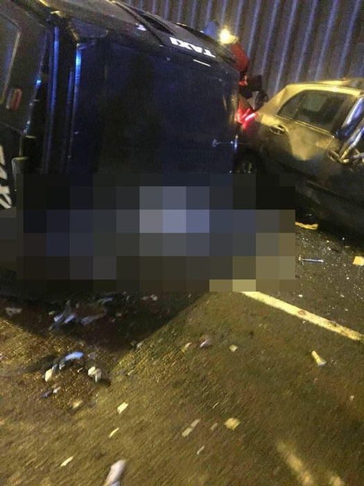 VIDEO / Imagini HORROR! Accident groaznic, şase oameni au murit zdrobiţi în autoturisme!