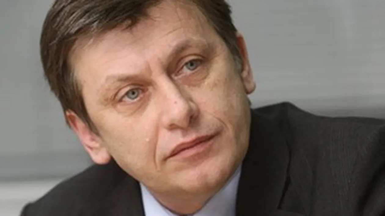Crin Antonescu, despre tentativa de suicid a lui Nastase: Este un moment greu, o noapte foarte urata din istoria Romaniei