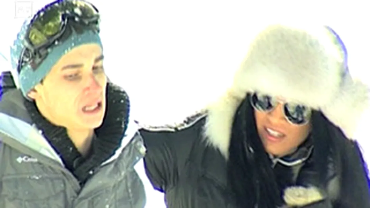 Adelina, adusa la exasperare de un turist strain accidentat! Nevoita sa-l invete sa-si maseze penisul!