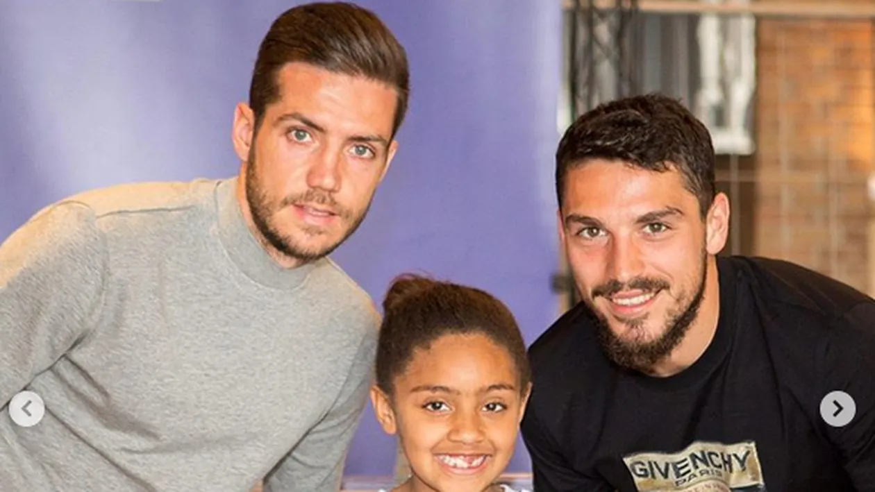 Nicuşor Stanciu şi Alexandru Chipciu, idoli pentru micuţii suporteri de la Anderlecht 