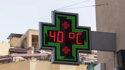 Orașele din România în care mâine vor fi temperaturi de peste 40 de grade Celsius, potrivit meteorologilor Accuweather