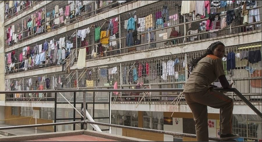 Iadul pe care îl trăiește Elena Udrea în închisoare. Cum este tratată după gratii iubita lui Adrian Alexandrov