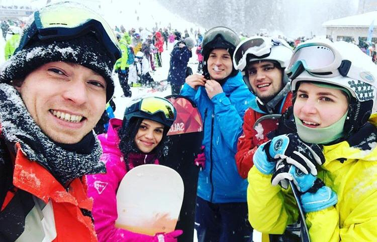 Bianca și Denis Roabeș, în vacanță cu prietenii