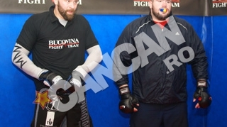 Fiara nemtilor, Andreas "Big Daddy" Kraniotakes, se antreneaza in Romania. A intrat in barlogul Ursului Carpatin!