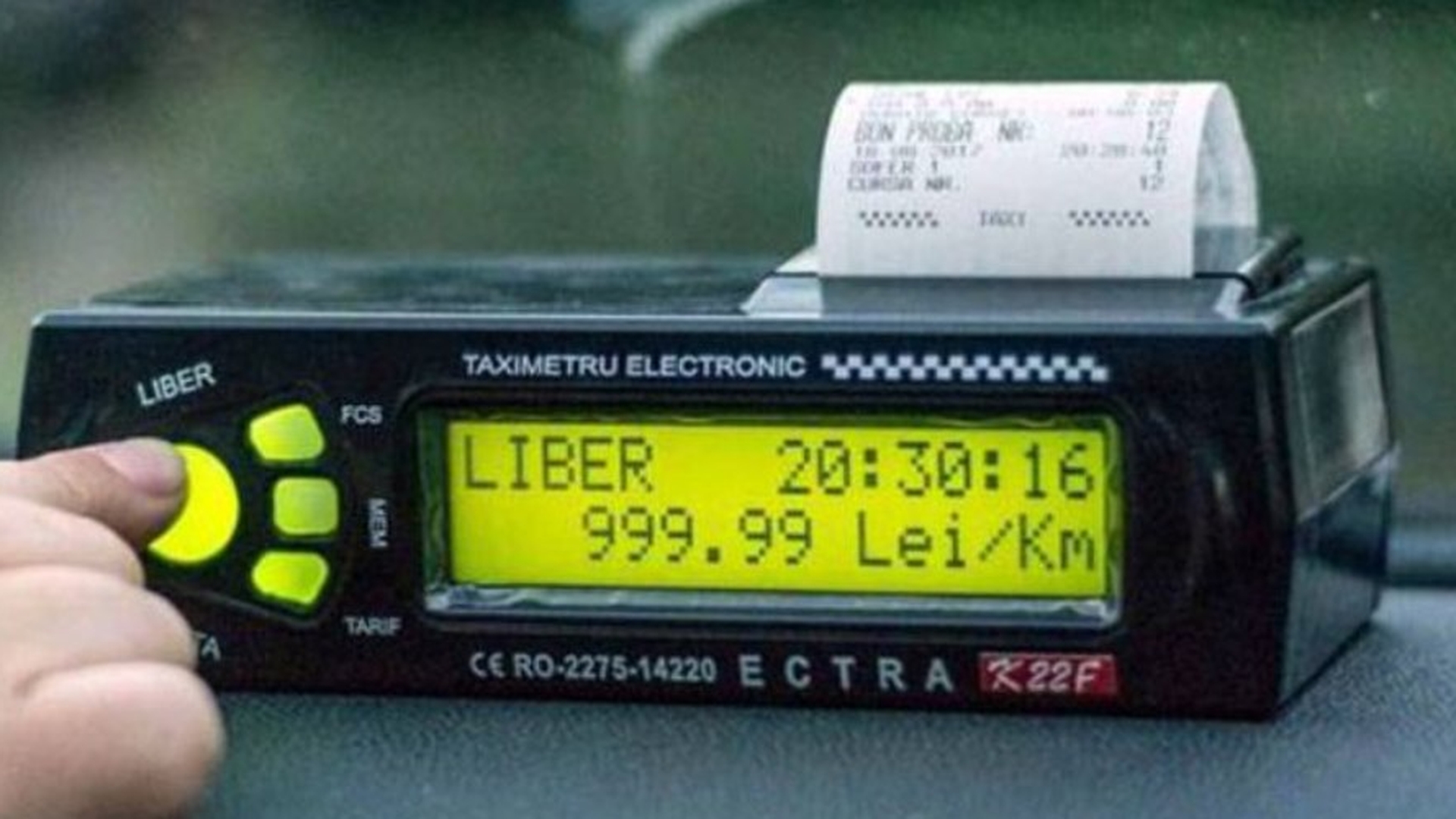 Un bărbat a luat un taxi până la Roma! După cei 1.803 km parcurși, clientul s-a crucit. Câți bani i-a afișat aparatul că are de plătit
