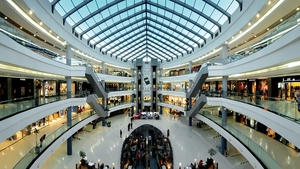 BANCURI 2017 | Doi olteni ajung pentru prima dată la Bucureşti şi intră şi ei într-un mall să...