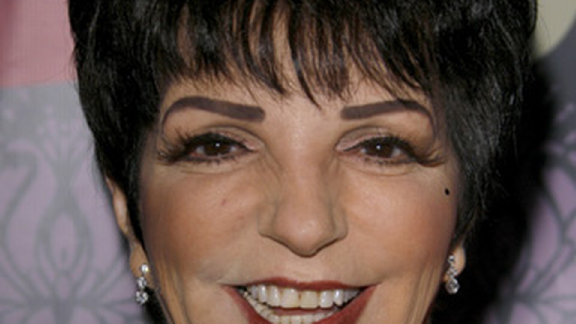Liza Minnelli va fi supusa unei interventii chirurgicale