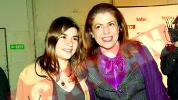 Ana Maria Geoana si Diana Videanu, escortate de mame