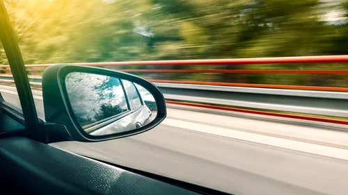 Record de viteză pe străzile din România! Cu cât a fost surprins circulând un șofer