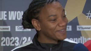 Franțuzoaica a bătut-o pe CSM București și apoi a plecat să sărbătorească pe maneaua „Toate diamantele”:  „E melodia mea preferată”