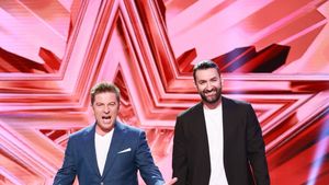 Andreea Esca, detronată de Smiley? Salariul uriaș pe care soțul Ginei Pistol îl încasează la Românii au talent