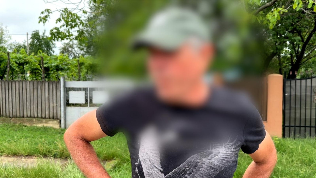 Scene scandaloase într-o școală din Iași! Un elev a fost bătut de îngrijitorul școlii. „L-a leșinat”