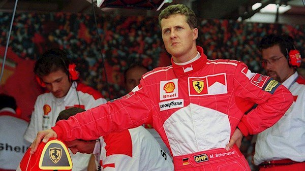 ULTIMA ORĂ | Michael Schumacher, surprins pe terasa vilei sale!