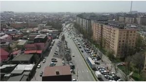 Dezinfecție ca-n China în Sectorul 4. Cum arată echipajele de combatere a infecțiilor cu coronavirus