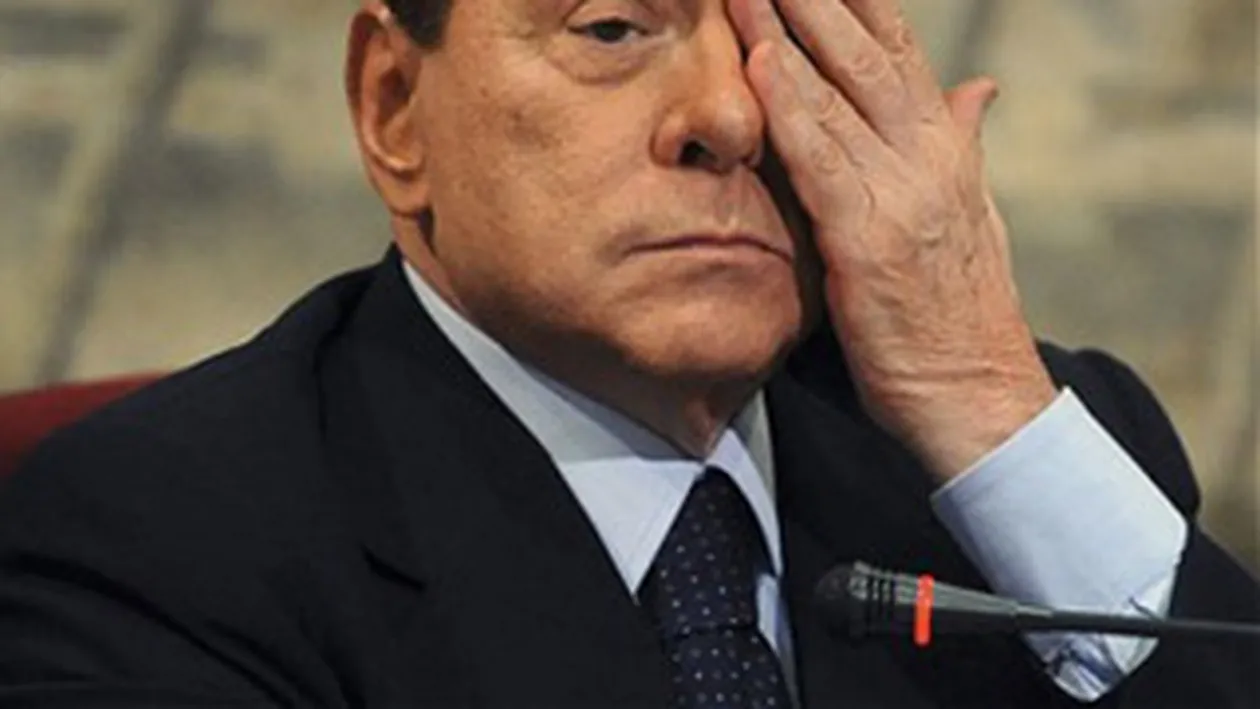 Italienii au iesit in strada si cer demisia lui Berlusconi! Silvio, pleaca!