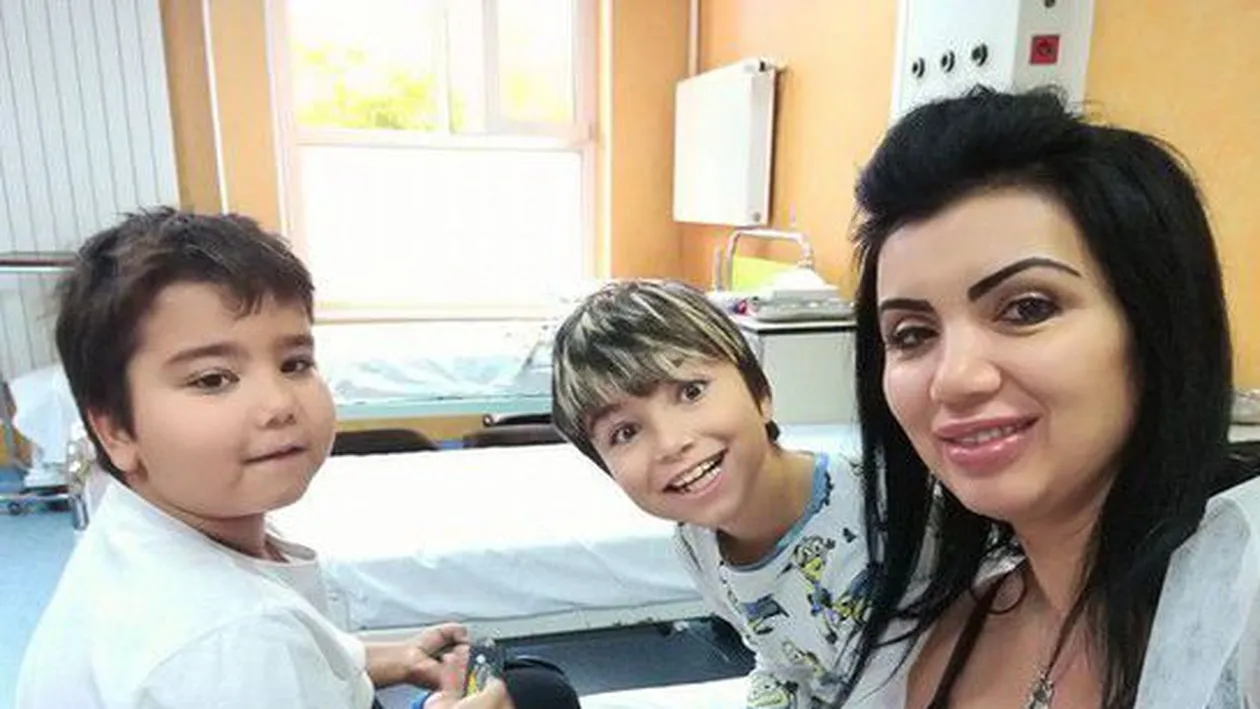 Ce mari și frumoși s-au făcut! Băieții Adrianei Bahmuțeanu și ai lui Silviu Prigoană vor studia în afară